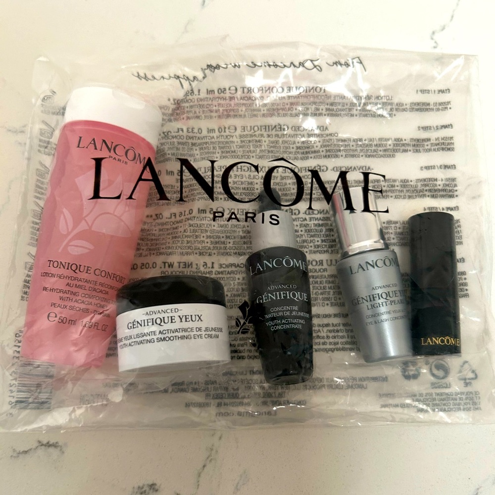 Lancôme Travel Size Gift Set with Tonique Confort Génifique Yeux Pearl L…